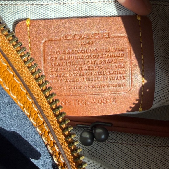 Coach 1941 Rogue 30 in the coveted Butterscotch - Picture 7 of 11